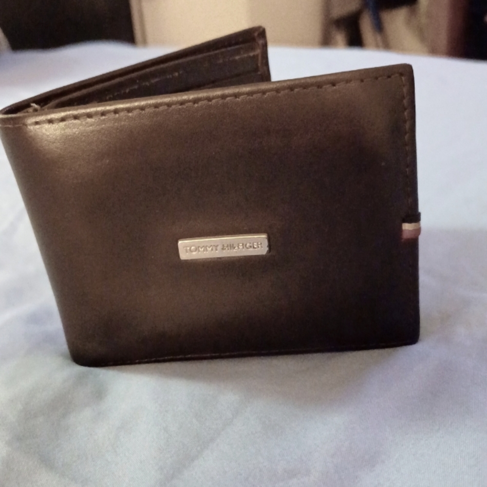 Tommy Hilfiger men's wallet